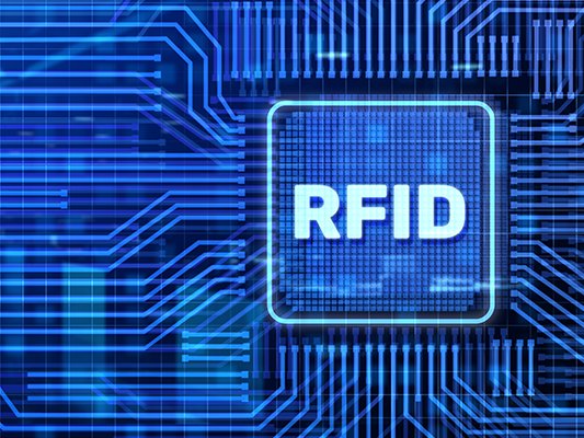 RFID reader communicating with tagged items
