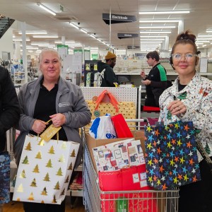 Delivering Joy this Holiday Season: NovantaCARES in Cambridge, UK 