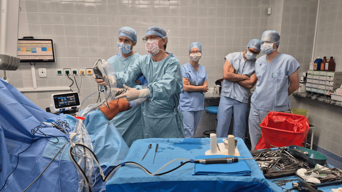 Less Invasive Surery When Innovation Comes Full Circle: Experiencing Minimally Invasive ...